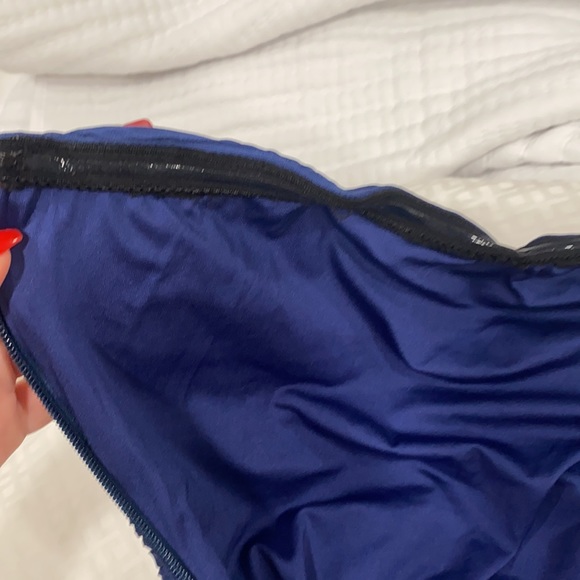 HALSTON HARITAGE GOWN - Picture 8 of 11